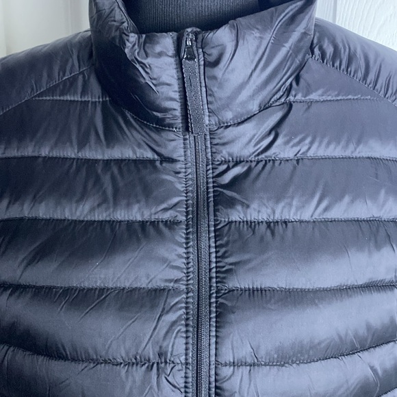 Attention Men’s Ultra Light Down Black Puffer Vest sz XL NWT - Picture 2 of 8